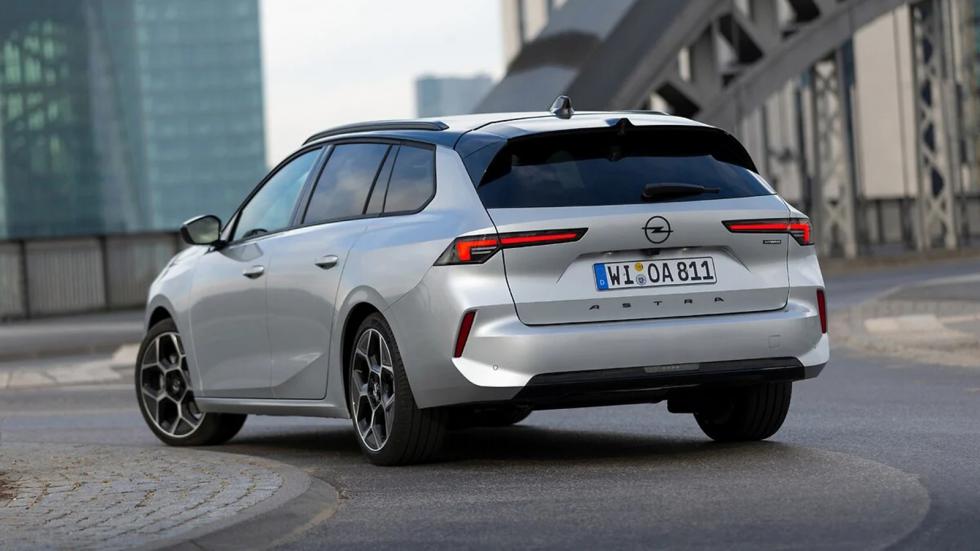 Το ήπια υβριδικό Opel Astra είναι διαθέσιμο για παραγγελία στην Ευρώπη